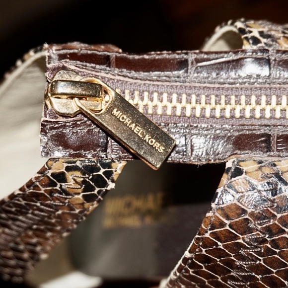 Michael Kors Berkeley T-strap Brown Snakeskin Zip-Up Heel Sandal - Picture 7 of 7